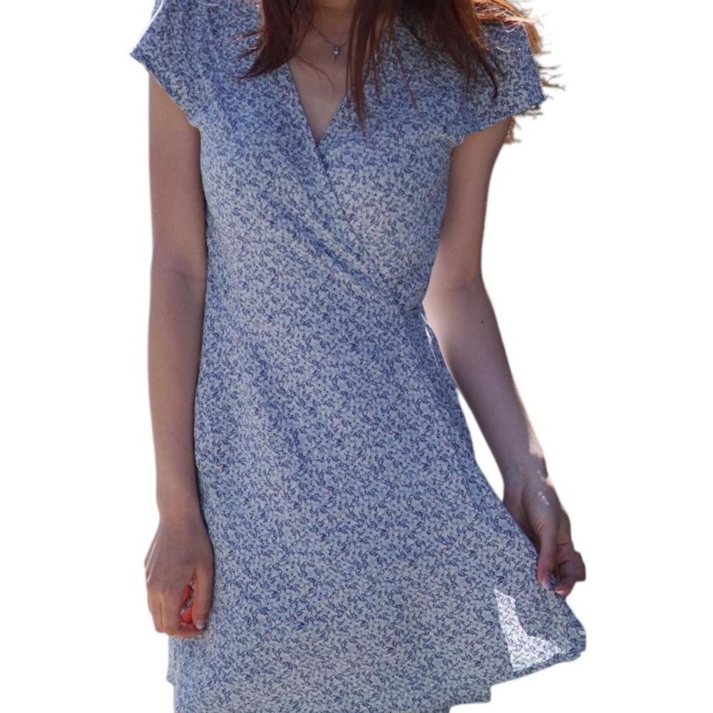 Brandy Melville “Robbie” floral wrap dress